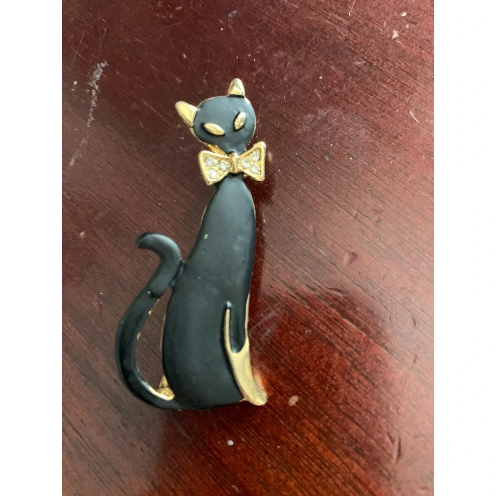 Vintage Gold Tone Black Cat Brooch‎ Pin Rhinestone Bow Tie.